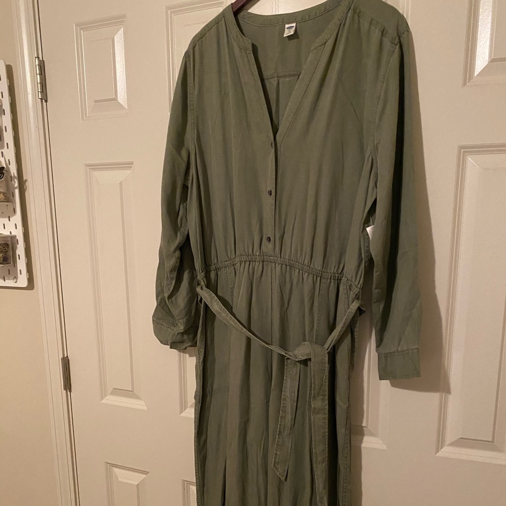 Army green cropped jumpsuit with waist tie.